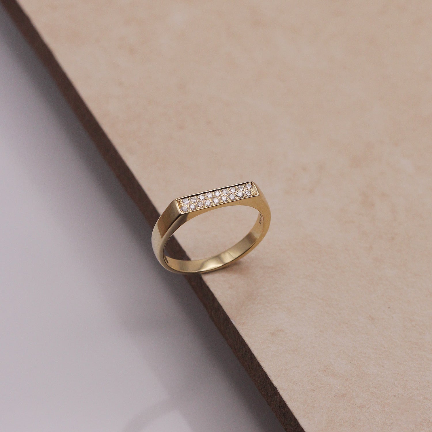טבעת שרלוט יהלומים לבנים - מידה 9