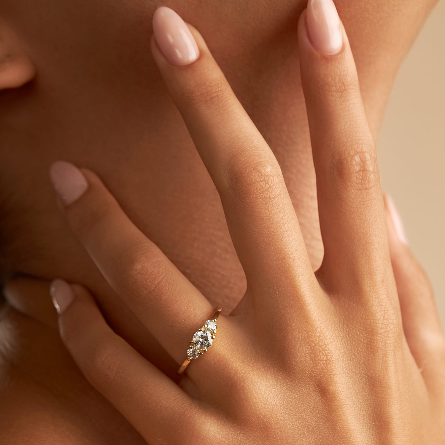 טבעת אודרי יהלומים לבנים 5 מ"מ - מידה 6.5